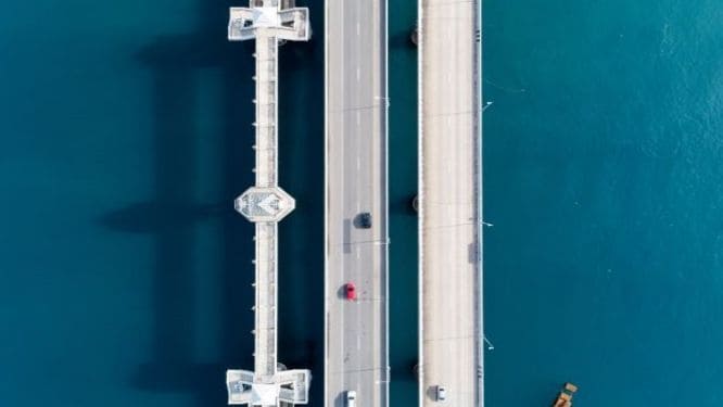 https://d28ljev2bhqcfz.cloudfront.net/maincourse/thumb/masters-bridge-design-analysis_1636520345.jpg